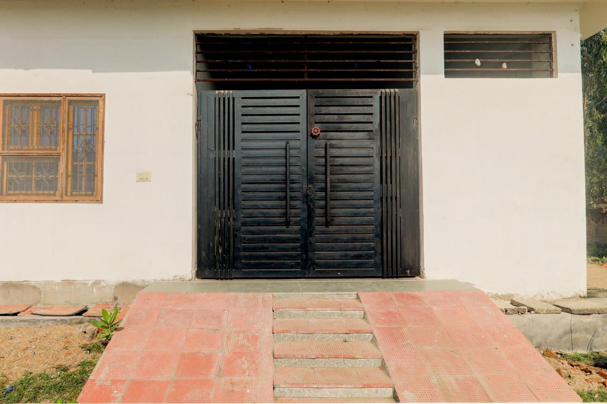Oyo Flagship Shine Hotel Chinhat Exterior photo